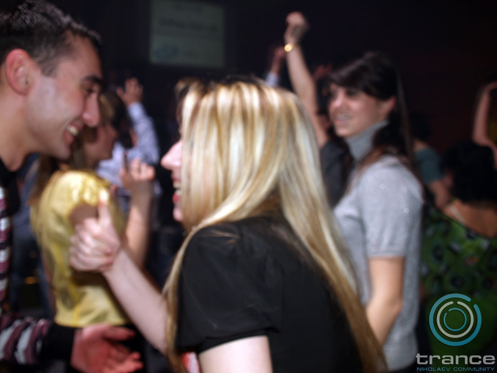 trance_re-born_at_caribs034