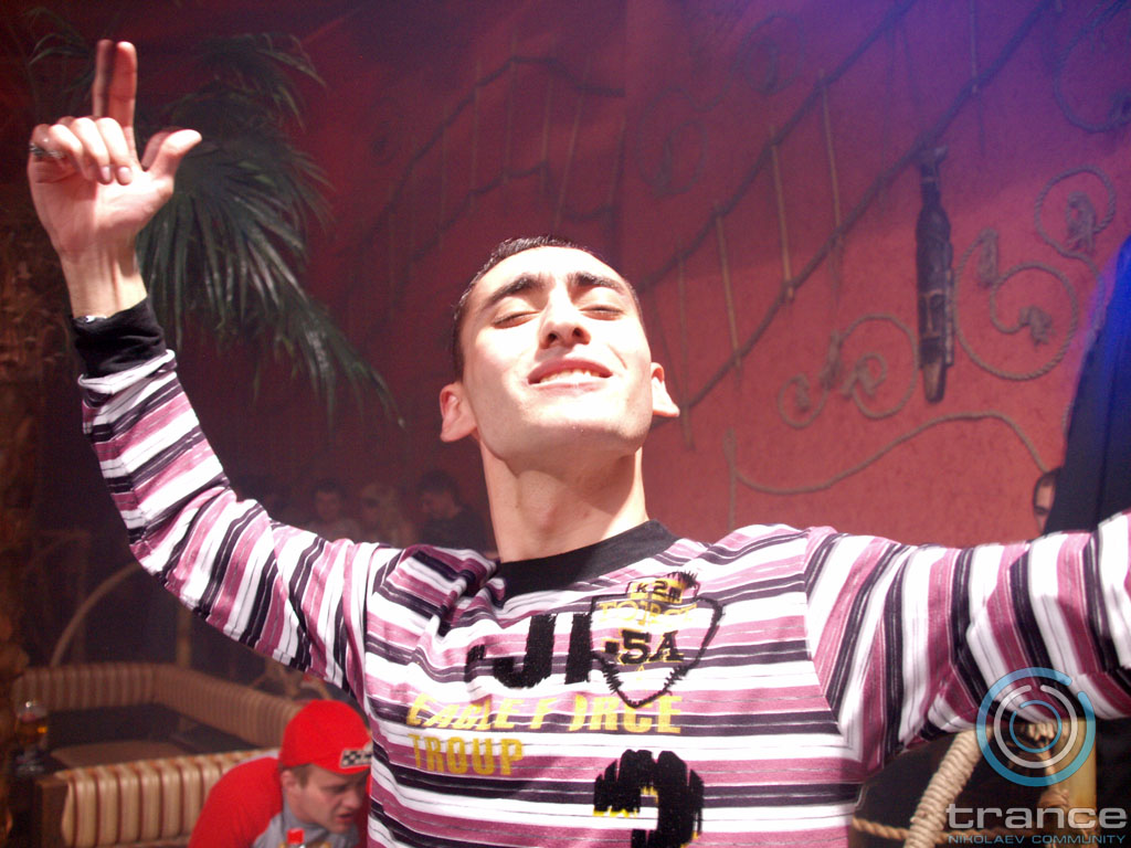 trance_re-born_at_caribs038