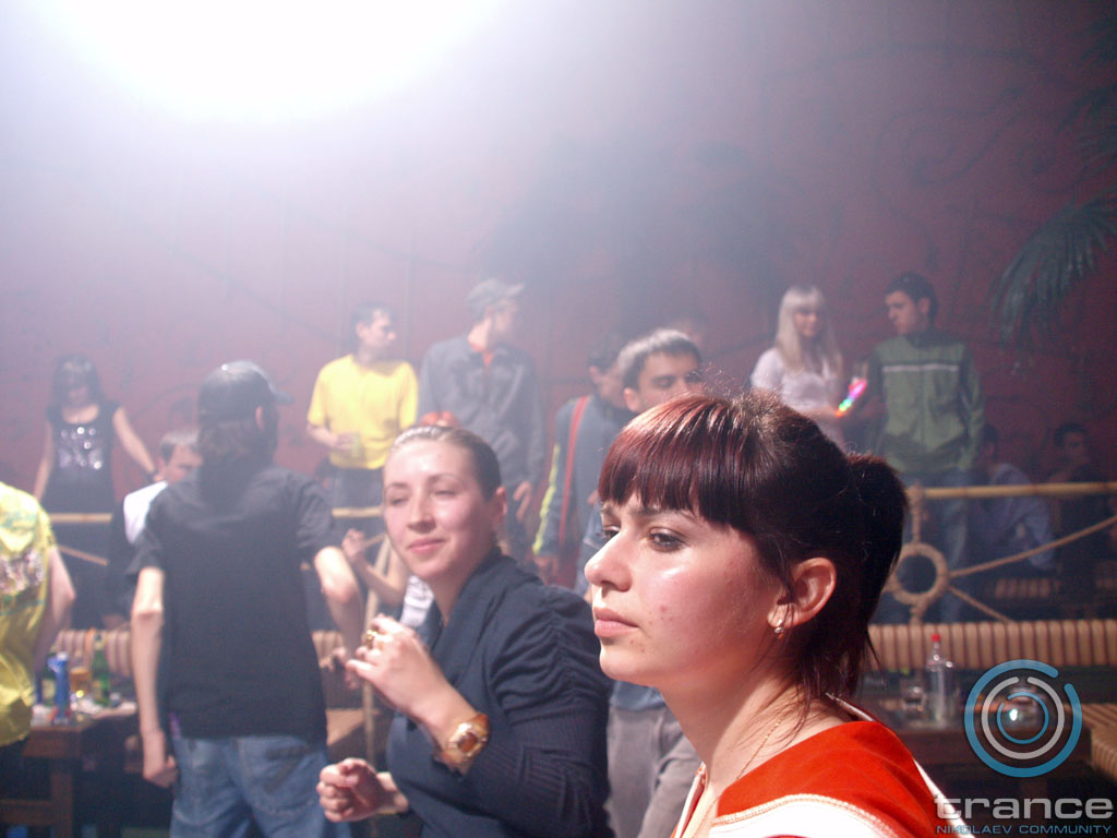 trance_re-born_at_caribs040