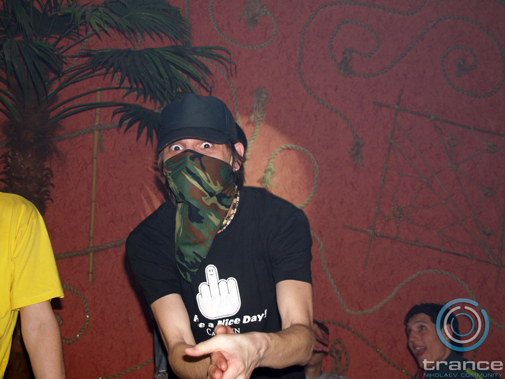 trance_re-born_at_caribs057
