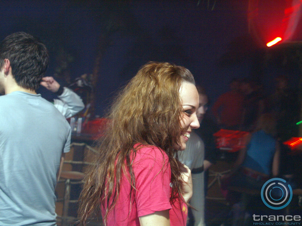 trance_re-born_at_caribs060
