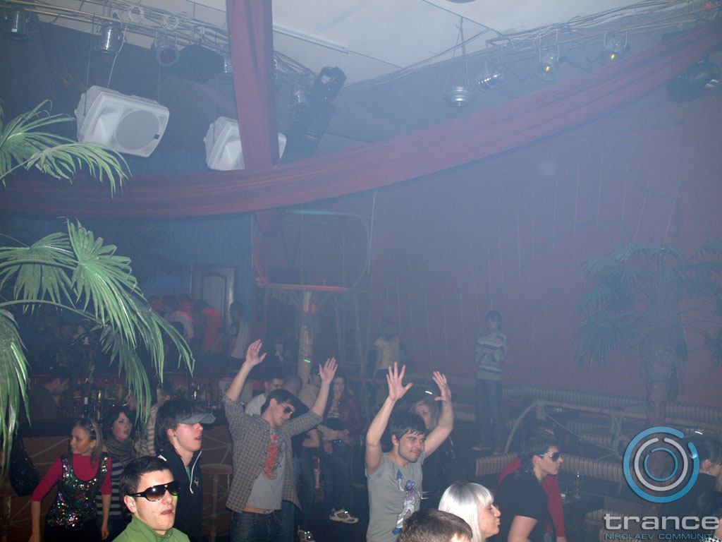 trance_re-born_at_caribs073