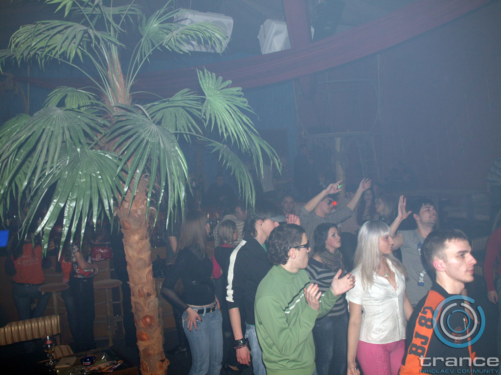 trance_re-born_at_caribs074