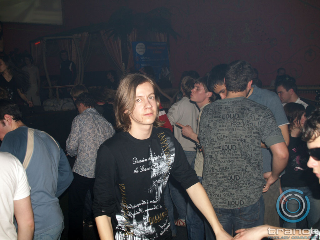 trance_re-born_at_caribs076