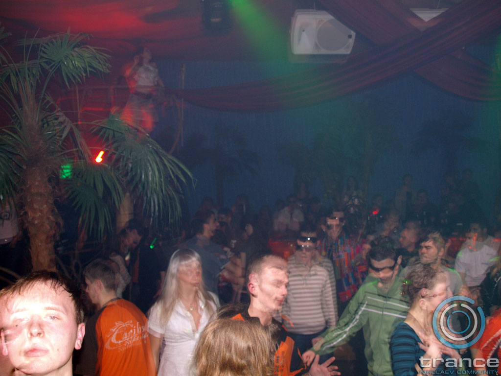 trance_re-born_at_caribs081