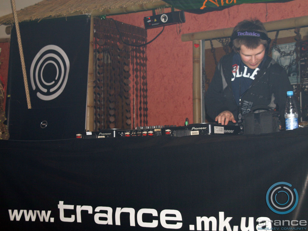 trance_re-born_at_caribs086