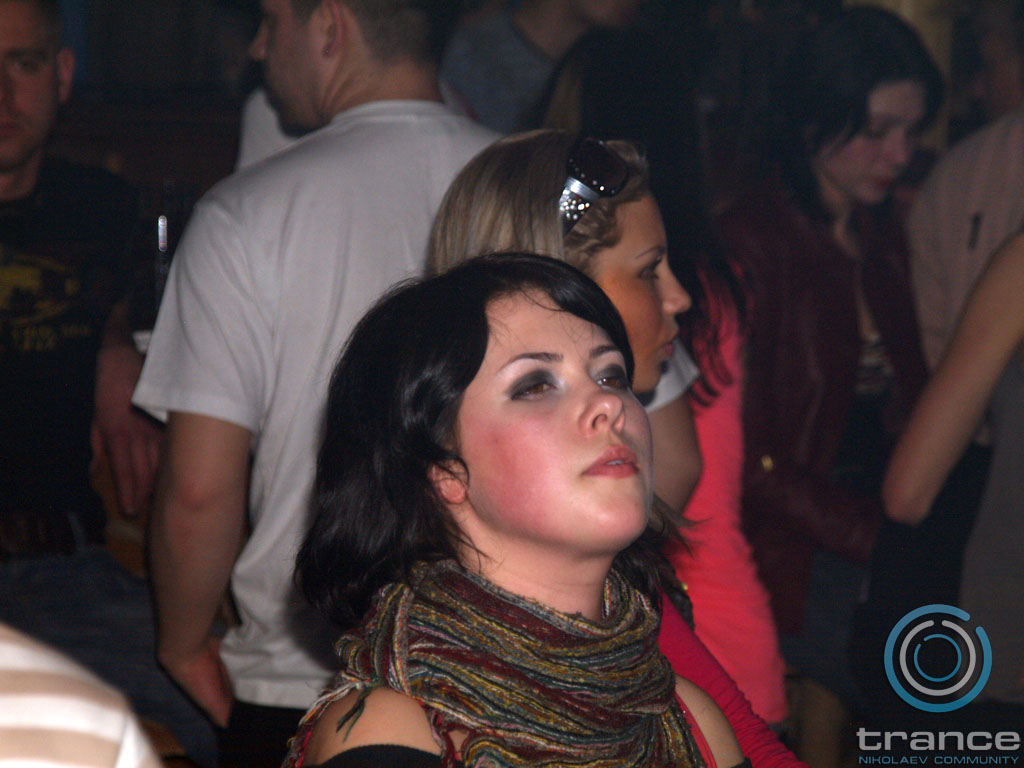 trance_re-born_at_caribs095