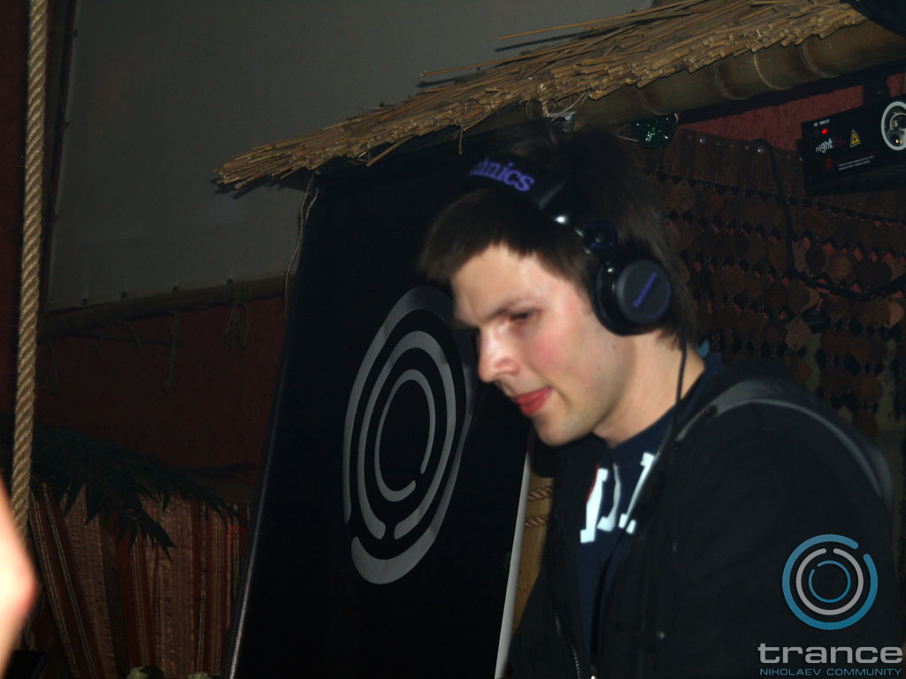 trance_re-born_at_caribs122