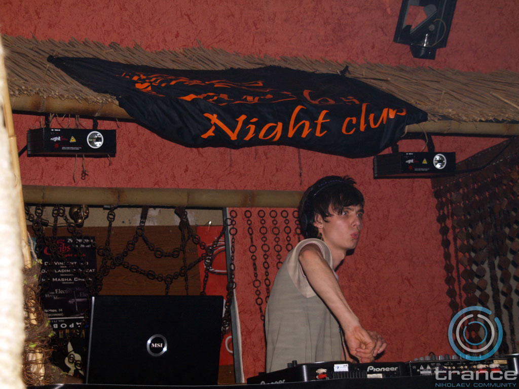 trance_re-born_at_caribs125