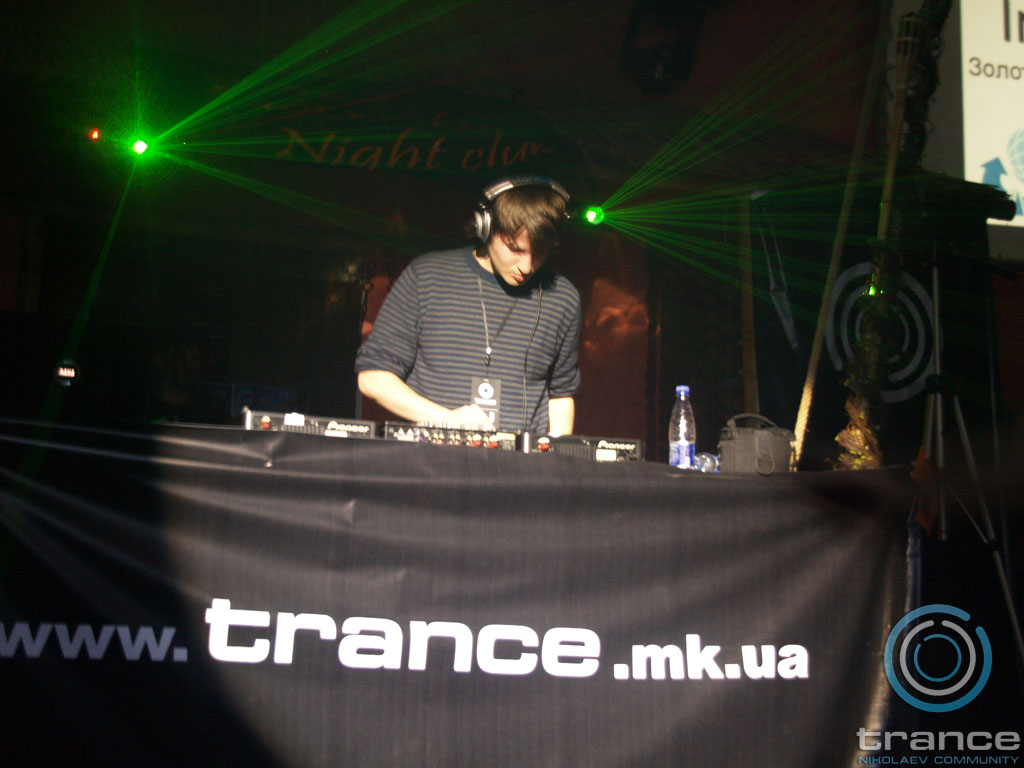 trance_re-born_at_caribs191