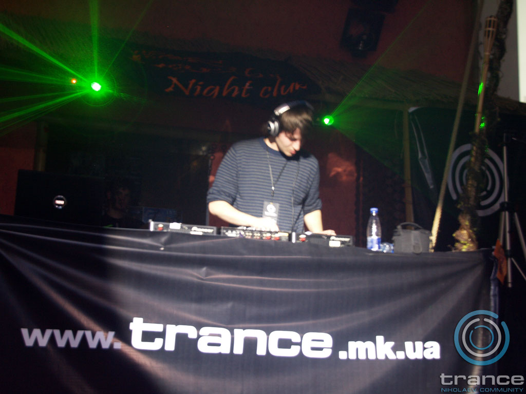 trance_re-born_at_caribs192